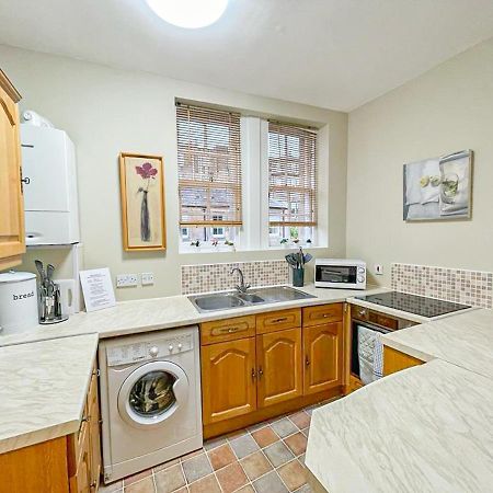 Quaint & Peaceful 1 Bed Central Mews Apt, West End เอดินบะระ ภายนอก รูปภาพ