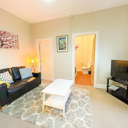 Quaint & Peaceful 1 Bed Central Mews Apt, West End เอดินบะระ ภายนอก รูปภาพ