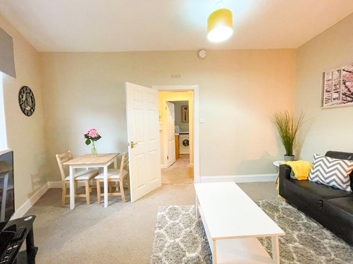 Quaint & Peaceful 1 Bed Central Mews Apt, West End เอดินบะระ ภายนอก รูปภาพ
