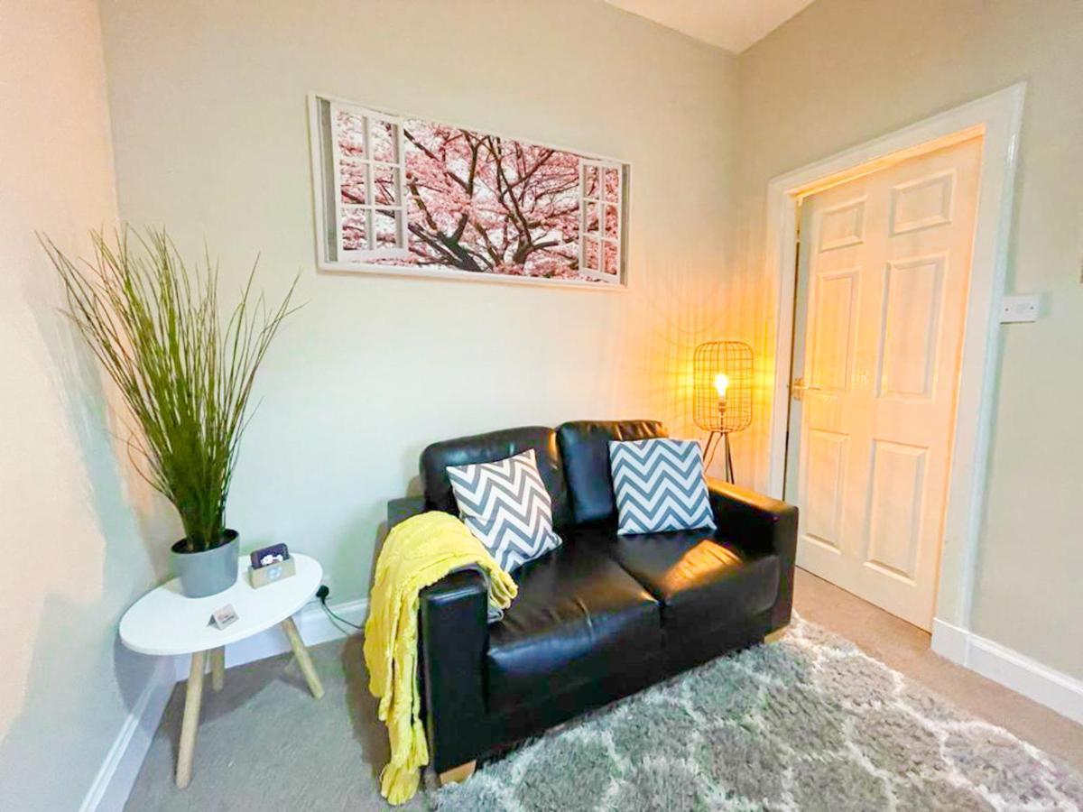 Quaint & Peaceful 1 Bed Central Mews Apt, West End เอดินบะระ ภายนอก รูปภาพ