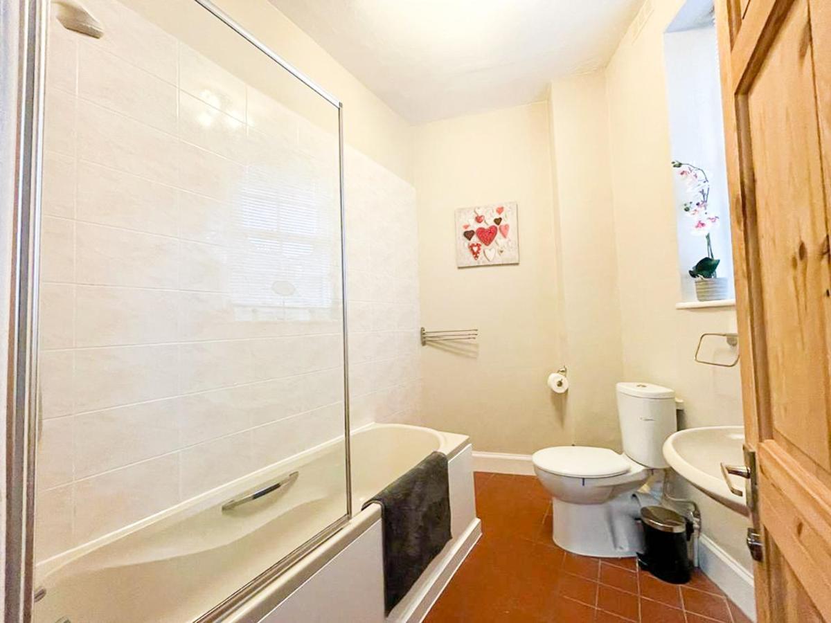 Quaint & Peaceful 1 Bed Central Mews Apt, West End เอดินบะระ ภายนอก รูปภาพ
